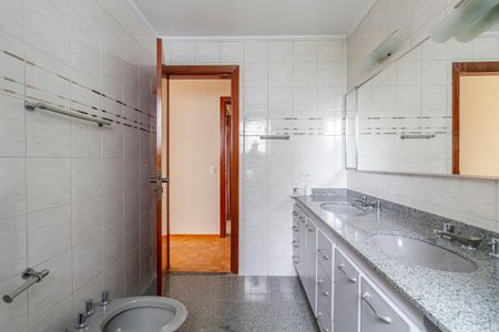 Apartamento à venda com 188m², 4 quartos e 3 vagasBanheiro da Suíte