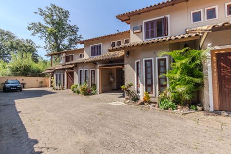 Casa de condomínio à venda com 229m², 3 quartos e 2 vagasÁrea comum