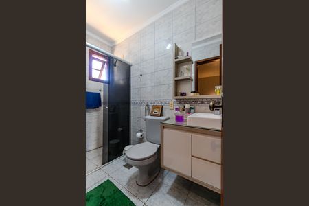 Casa de condomínio à venda com 229m², 3 quartos e 2 vagasBanheiro Social