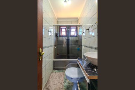 Casa de condomínio à venda com 229m², 3 quartos e 2 vagasBanheiro da Suíte