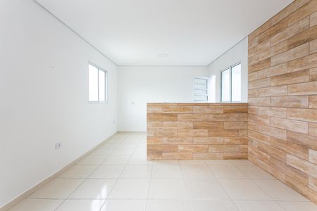 Casa para alugar com 55m², 1 quarto e sem vaga Casa para alugar com 55m², 1 quarto e sem vagaSala