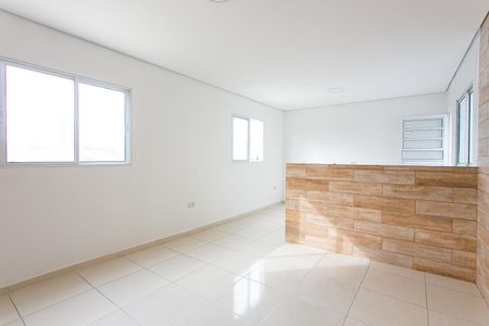 Casa para alugar com 55m², 1 quarto e sem vaga Casa para alugar com 55m², 1 quarto e sem vagaSala