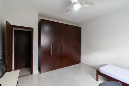 Casa à venda com 360m², 3 quartos e 3 vagasQuarto 2