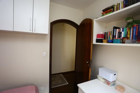Casa à venda com 170m², 3 quartos e 2 vagas Casa à venda com 170m², 3 quartos e 2 vagasQuarto 2