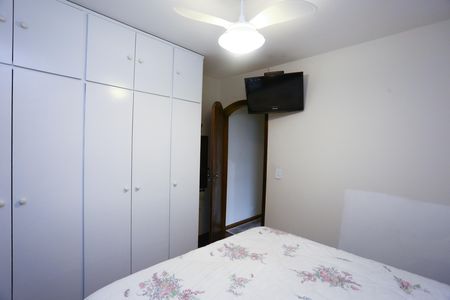 Casa à venda com 170m², 3 quartos e 2 vagas Casa à venda com 170m², 3 quartos e 2 vagasQuarto 3