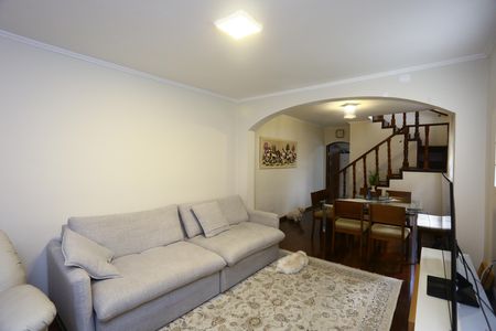 Casa à venda com 170m², 3 quartos e 2 vagas Casa à venda com 170m², 3 quartos e 2 vagasSala