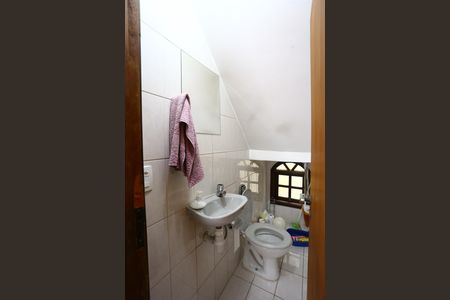 Casa à venda com 170m², 3 quartos e 2 vagas Casa à venda com 170m², 3 quartos e 2 vagasLavabo