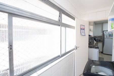 Apartamento à venda com 78m², 2 quartos e 1 vagaÁrea de Serviço