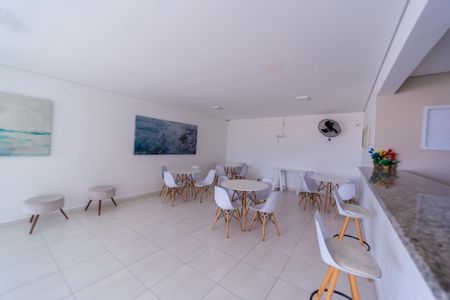 Apartamento para alugar com 47m², 2 quartos e sem vagaÁrea comum - Salão de festas