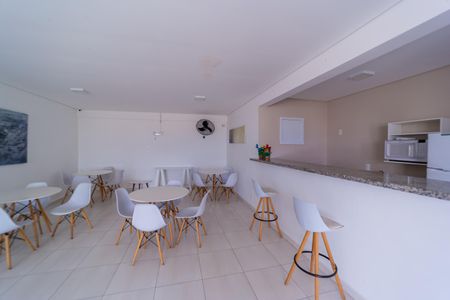Apartamento para alugar com 47m², 2 quartos e sem vagaÁrea comum - Salão de festas