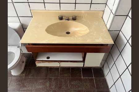 Apartamento à venda com 76m², 2 quartos e 1 vagaBanheiro