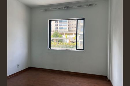 Apartamento à venda com 76m², 2 quartos e 1 vagaQuarto 2