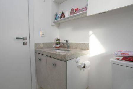 Apartamento à venda com 67m², 3 quartos e 2 vagasBanheiro Suite