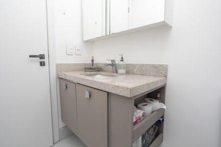 Apartamento à venda com 67m², 3 quartos e 2 vagasBanheiro 1