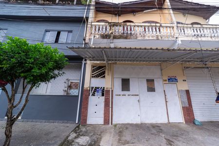 Casa para alugar com 60m², 1 quarto e sem vaga Casa para alugar com 60m², 1 quarto e sem vagaFachada + Placa