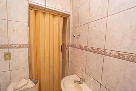 Casa para alugar com 60m², 1 quarto e sem vaga Casa para alugar com 60m², 1 quarto e sem vagaBanheiro