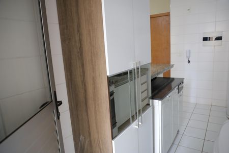 Apartamento para alugar com 90m², 2 quartos e 2 vagasSala/Cozinha