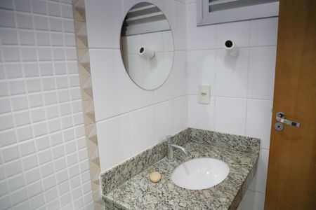 Apartamento para alugar com 90m², 2 quartos e 2 vagasBanheiro