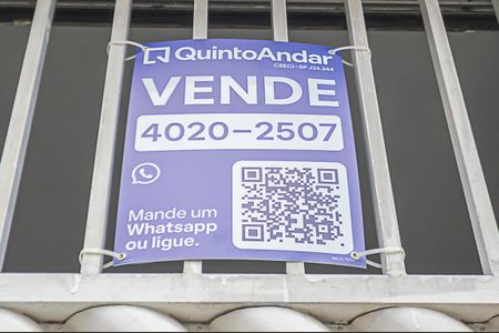 Casa à venda com 449m², 5 quartos e 2 vagas Casa à venda com 449m², 5 quartos e 2 vagasPlaca