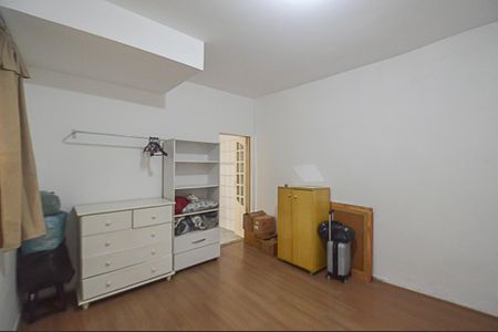 Casa à venda com 449m², 5 quartos e 2 vagas Casa à venda com 449m², 5 quartos e 2 vagasCasa 2 - Sala/Quarto