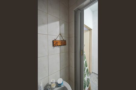 Casa à venda com 449m², 5 quartos e 2 vagas Casa à venda com 449m², 5 quartos e 2 vagasCasa 3 - Banheiro