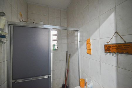 Casa à venda com 449m², 5 quartos e 2 vagas Casa à venda com 449m², 5 quartos e 2 vagasCasa 3 - Banheiro