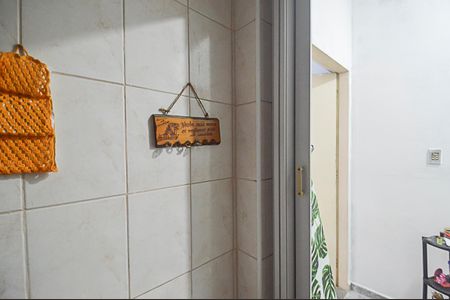 Casa à venda com 449m², 5 quartos e 2 vagas Casa à venda com 449m², 5 quartos e 2 vagasCasa 3 - Banheiro