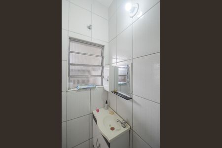 Casa à venda com 449m², 5 quartos e 2 vagas Casa à venda com 449m², 5 quartos e 2 vagasLavabo