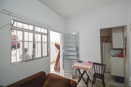 Casa à venda com 449m², 5 quartos e 2 vagas Casa à venda com 449m², 5 quartos e 2 vagasCasa 4 - Sala