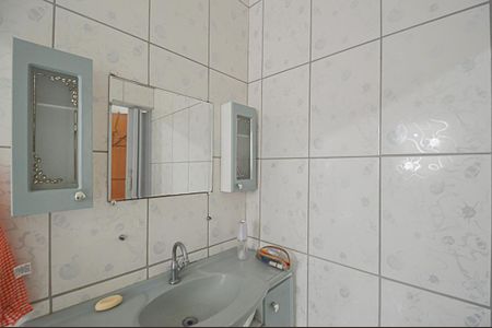 Casa à venda com 449m², 5 quartos e 2 vagas Casa à venda com 449m², 5 quartos e 2 vagasBanheiro da Suíte 2