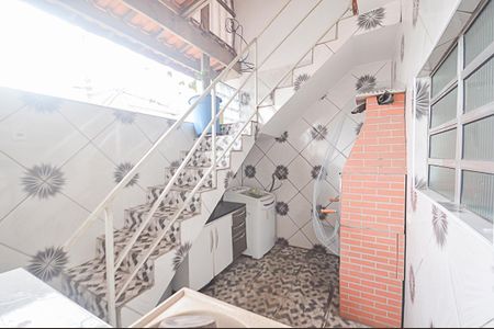 Casa à venda com 449m², 5 quartos e 2 vagas Casa à venda com 449m², 5 quartos e 2 vagasÁrea de Serviço