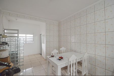 Casa à venda com 449m², 5 quartos e 2 vagas Casa à venda com 449m², 5 quartos e 2 vagasCozinha