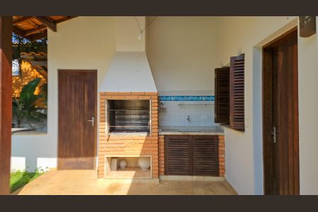 Casa à venda com 60m², 1 quarto e 4 vagas Casa à venda com 60m², 1 quarto e 4 vagasChurrasqueira