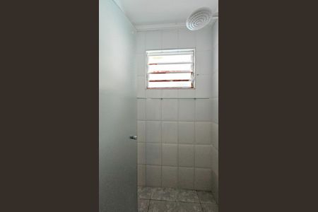 Casa à venda com 60m², 1 quarto e 4 vagas Casa à venda com 60m², 1 quarto e 4 vagasBanheiro