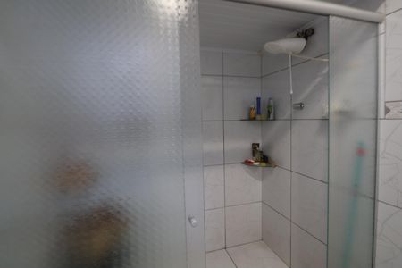 Casa à venda com 165m², 2 quartos e 2 vagasBanheiro