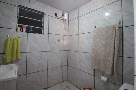 Casa à venda com 165m², 2 quartos e 2 vagasBanheiro de serviço