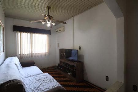 Casa à venda com 165m², 2 quartos e 2 vagasSala de TV