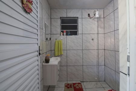 Casa à venda com 165m², 2 quartos e 2 vagasBanheiro de serviço