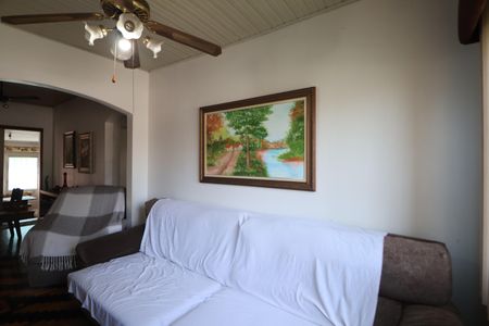 Casa à venda com 165m², 2 quartos e 2 vagasSala de TV