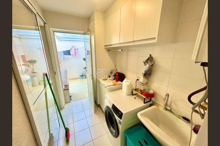 Casa de condomínio à venda com 128m², 3 quartos e 4 vagas