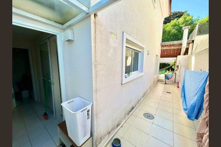 Casa de condomínio à venda com 128m², 3 quartos e 4 vagas