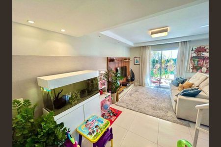 Casa de condomínio à venda com 128m², 3 quartos e 4 vagas