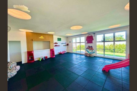 Casa de condomínio à venda com 128m², 3 quartos e 4 vagas