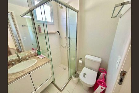 Casa de condomínio à venda com 128m², 3 quartos e 4 vagas