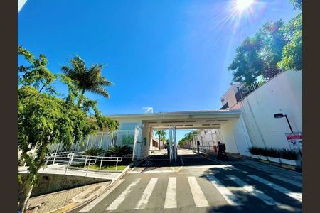 Casa de condomínio à venda com 128m², 3 quartos e 4 vagas