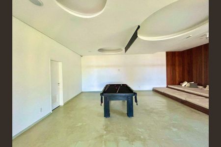 Casa de condomínio à venda com 128m², 3 quartos e 4 vagas