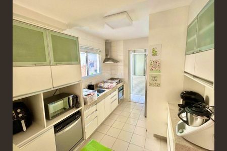 Casa de condomínio à venda com 128m², 3 quartos e 4 vagas