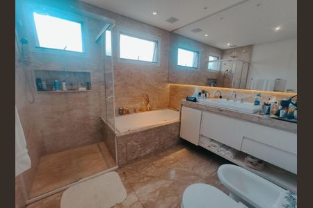 Casa à venda com 450m², 5 quartos e 4 vagas Casa à venda com 450m², 5 quartos e 4 vagasFoto 14