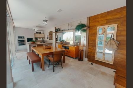 Casa à venda com 450m², 5 quartos e 4 vagas Casa à venda com 450m², 5 quartos e 4 vagasFoto 09