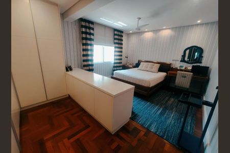 Casa à venda com 450m², 5 quartos e 4 vagas Casa à venda com 450m², 5 quartos e 4 vagasFoto 13